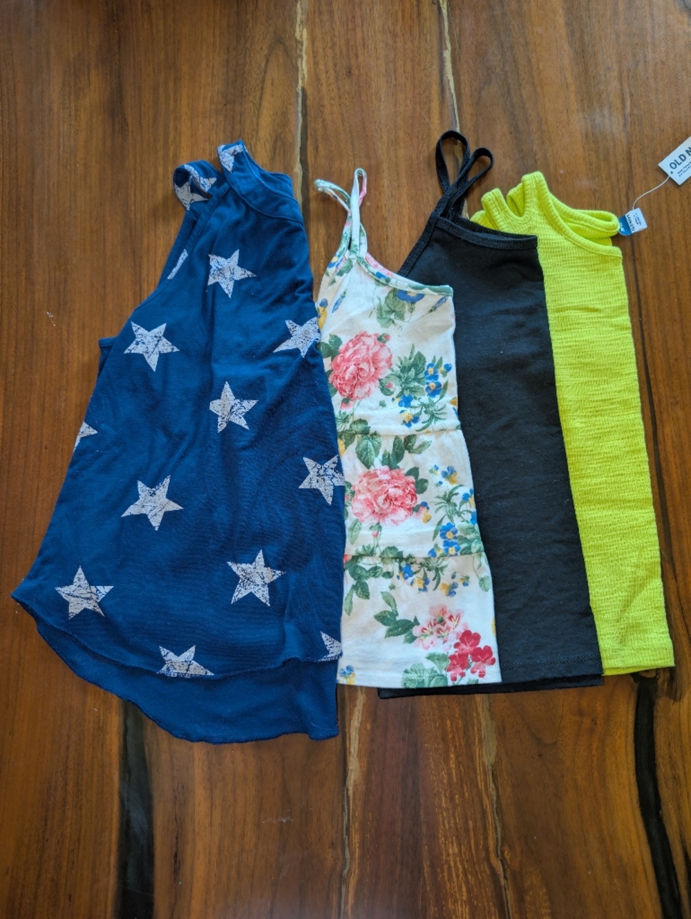 Girls Tanks (10/12)